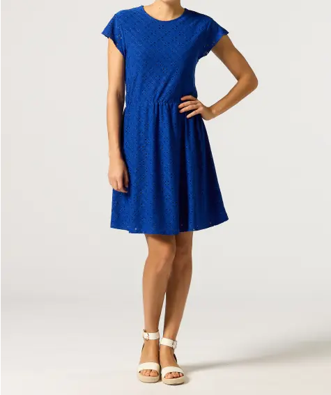 Kleid mit Stickereien