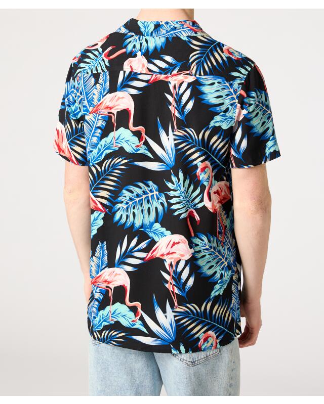 Chemise à flamants roses homme, noir imprimé (KiK Hemd mit Flamingos (schwarz bedruckt)) — KiK, produit allemand authentique au Maroc