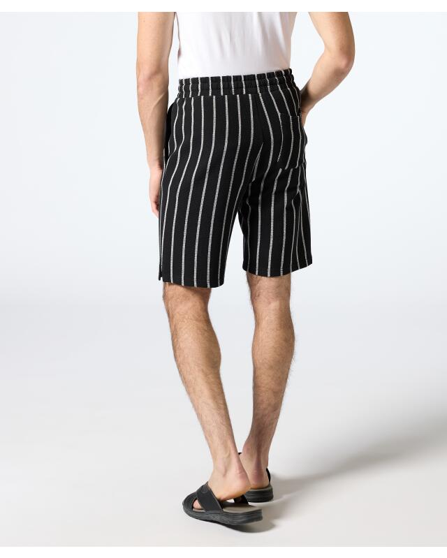 Short à rayures homme, noir/blanc (KiK Gestreifte Shorts (schwarz/weiß)) — KiK, produit allemand authentique au Maroc