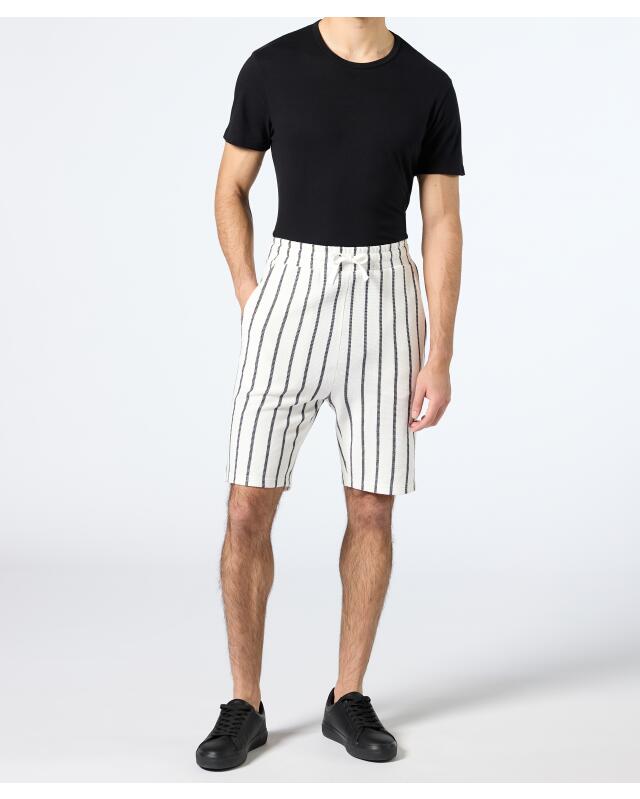 Short à rayures homme, blanc cassé (KiK Gestreifte Shorts (offwhite)) — KiK, produit allemand authentique au Maroc