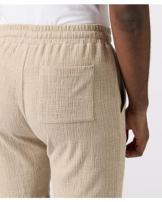 Textured Bermuda-length shorts for men, natural (KiK Strukturierte Shorts in Bermudalänge (naturfarben)) — KiK, authentic German product in Morocco