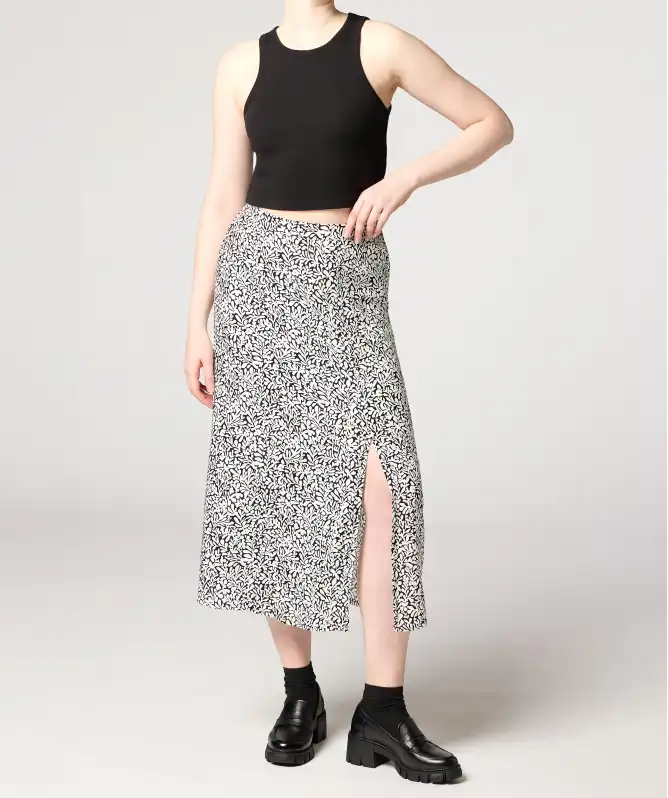 Midi sukně s dlouhým rozparkem