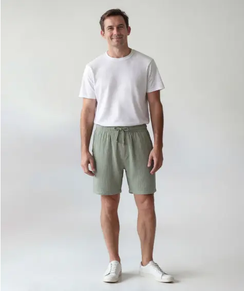 Hellgrüne Musselin-Shorts