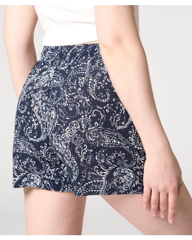 Short court paisley femme, blanc/bleu (KiK Kurze Shorts Paisley (weiß/blau)) — KiK, produit allemand authentique au Maroc