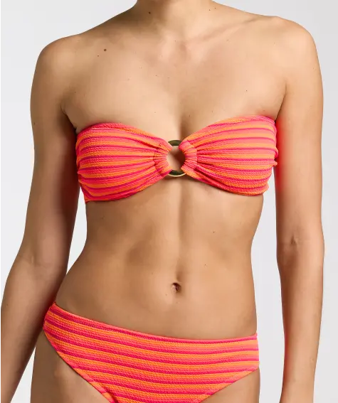Bikinitop in bandeaustijl