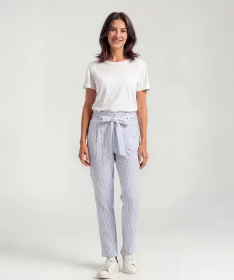 Baumwollhose mit Stoffgürtel