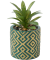 Kunstplant in een cementpot groen