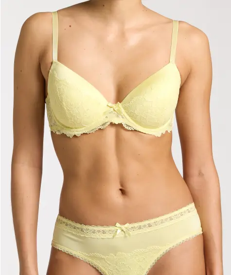 Push-up-BH mit Spitze