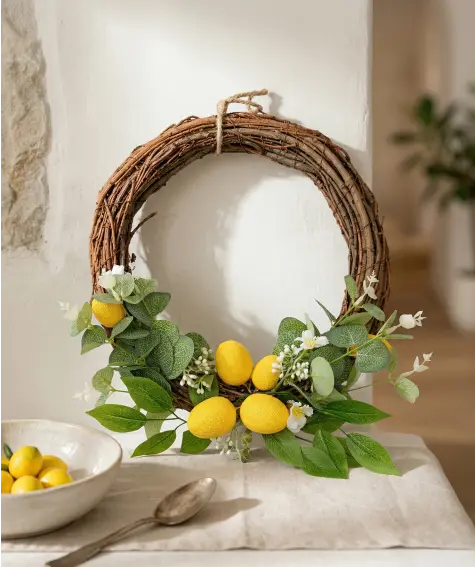 Wilgenkrans met citroenen