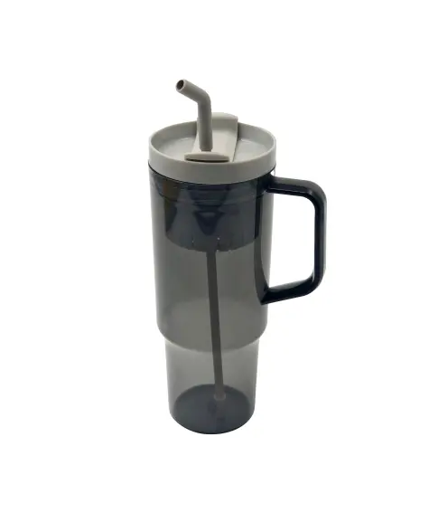 Trinkbecher mit Infuser-Einsatz