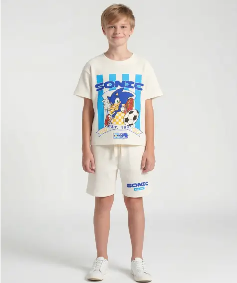 T-Shirt + Shorts