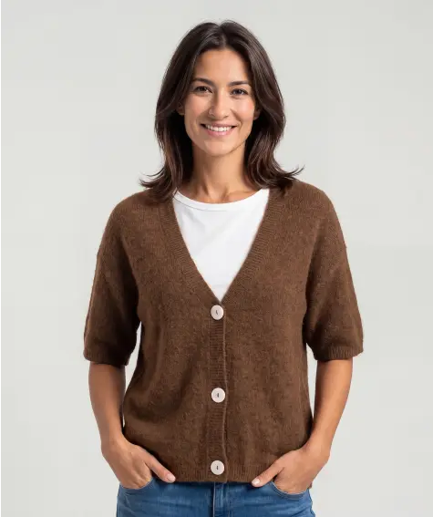 Braune Strickjacke