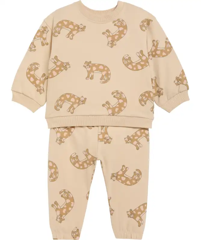 Sweatshirt + Hose mit Leoparden