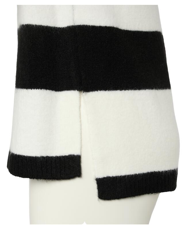 Knit jumper with side slits for women, black striped (KiK Strickpullover mit Seitenschlitzen (schwarz gestreift)) — KiK, authentic German product in Morocco