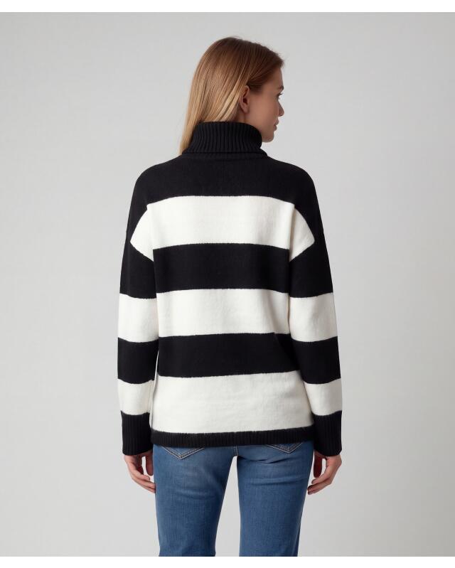 Knit jumper with side slits for women, black striped (KiK Strickpullover mit Seitenschlitzen (schwarz gestreift)) — KiK, authentic German product in Morocco