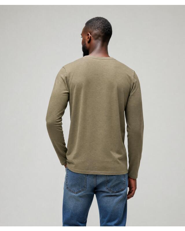 تيشيرت بأكمام طويلة أساسي للرجال، كاكي (KiK Basic Langarmshirt (Khaki)) — KiK, منتج ألماني أصلي في المغرب