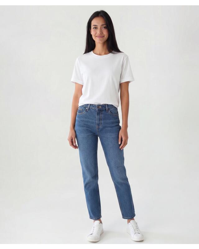Jean mom tendance femme, jean foncé — KiK, produit allemand authentique au Maroc