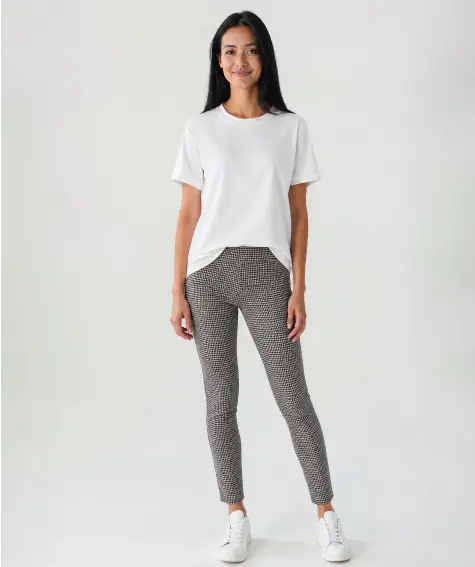 Pull-on-Hose mit Hahnentrittmuster