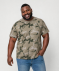 T-Shirts mit Allover-Print grün gemustert