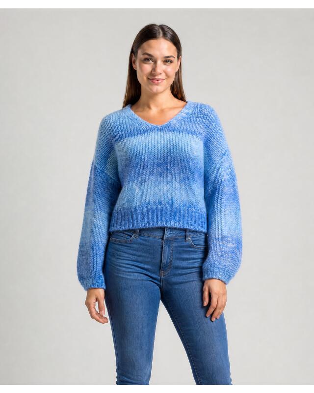 Pull en maille contenant de la laine femme, bleu imprimé (KiK Strickpullover mit Wollanteil (blau bedruckt)) — KiK, produit allemand authentique au Maroc