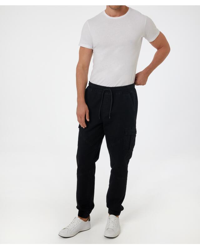 Pantalon cargo homme, noir (KiK Schwarze Cargohose (schwarz)) — KiK, produit allemand authentique au Maroc