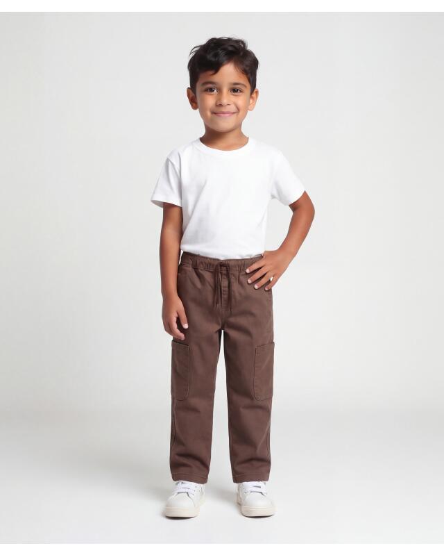 Pantalon cargo en twill garçon, marron (KiK Twill-Cargohose (braun)) — KiK, produit allemand authentique au Maroc