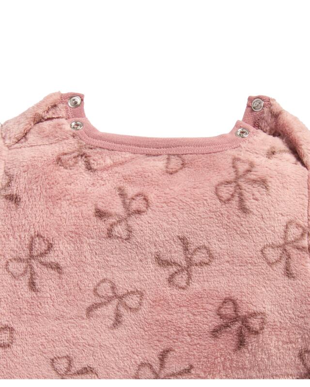 Ensemble douillet naissance fille, vieux rose (KiK Newborn Kuschelanzug (altrosa)) — KiK, produit allemand authentique au Maroc