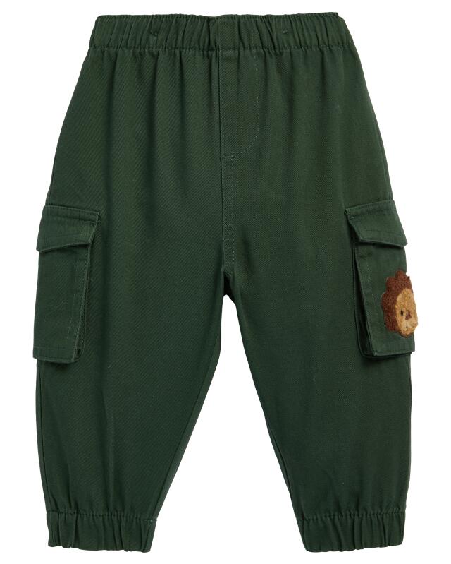 Twill trousers with lion appliqué for baby boys, dark green (KiK Twillhose mit Löwen-Applikation (dunkelgrün)) — KiK, authentic German product in Morocco