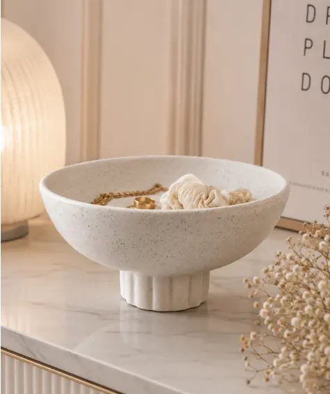 Dekoschale auf Sockel