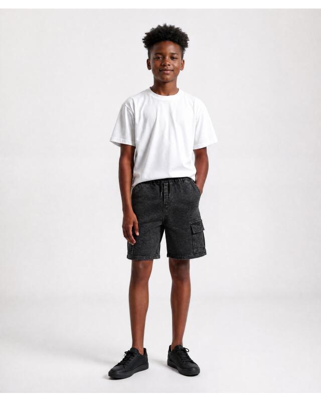 Short en jean effet délavé garçon, noir (KiK Jeans-Shorts in ausgewaschener Optik (schwarz)) — KiK, produit allemand authentique au Maroc