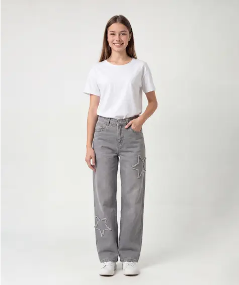 Jeans mit Stern-Applikationen