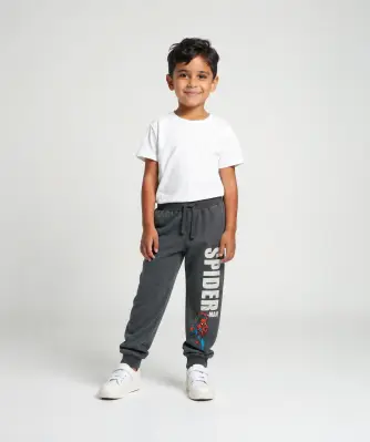 Graue Jogginghose