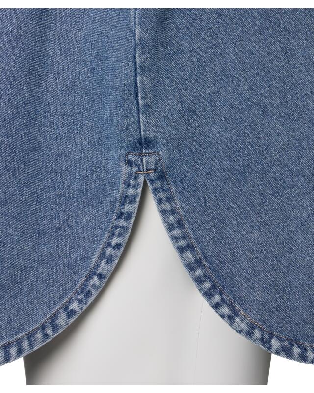 جاكيت جينز بجيوب على الصدر للنساء، جينز فاتح (KiK Jeansjacke mit Brusttaschen (jeansblau hell)) — KiK, منتج ألماني أصلي في المغرب