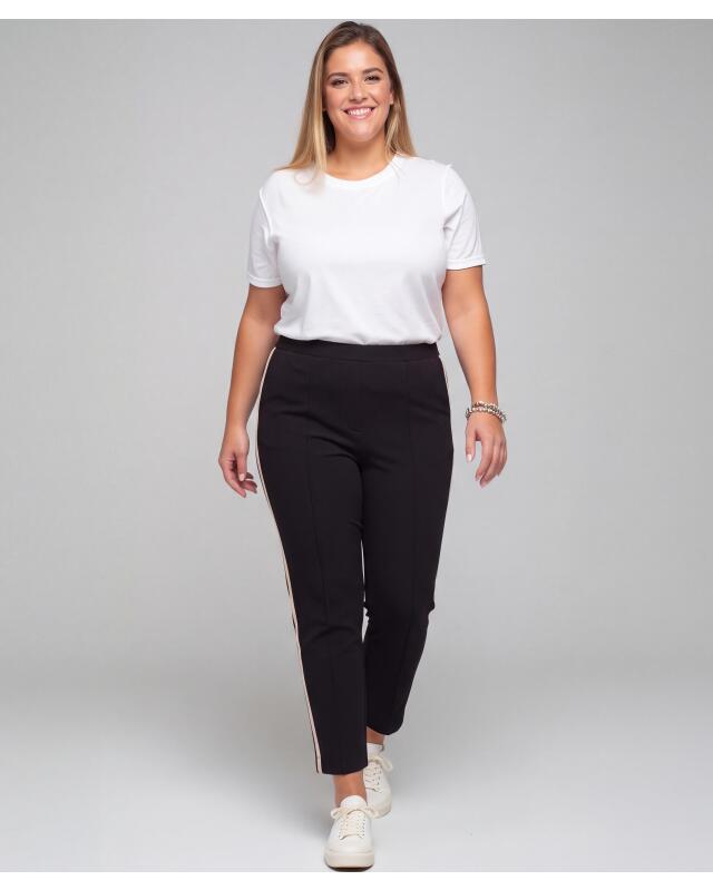 Trousers with pleats for women, black (KiK Hose mit Faltenwurf (schwarz)) — KiK, authentic German product in Morocco