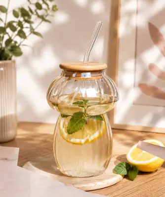 Trinkglas im Pilz-Design