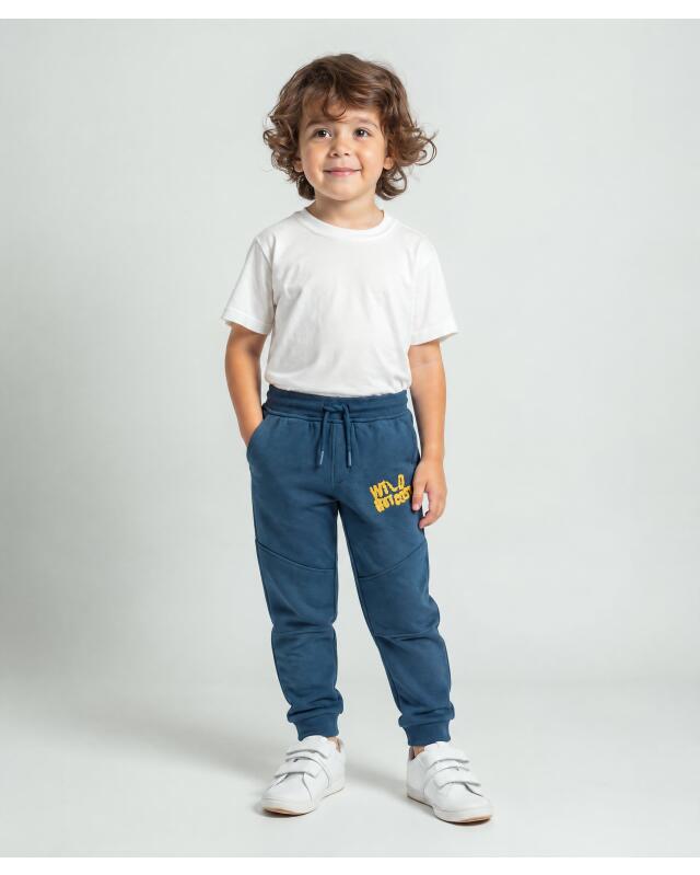 Pantalon de jogging à broderie bouclée garçon, bleu marine (KiK Jogginghose mit Bouclé-Stickerei (dunkelblau)) — KiK, produit allemand authentique au Maroc