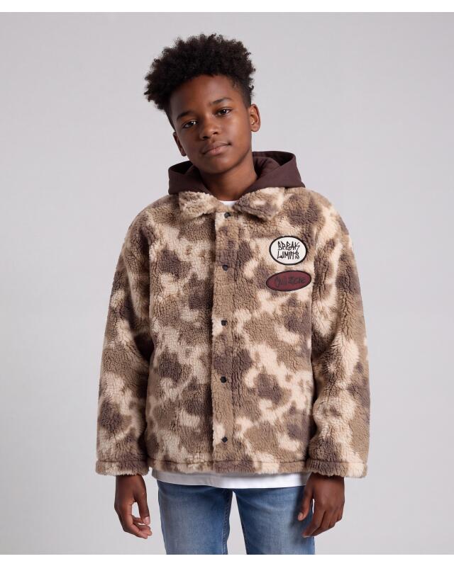 Plush jacket with patches for boys, light brown patterned (KiK Plüschjacke mit Aufnähern (hellbraun gemustert)) — KiK, authentic German product in Morocco