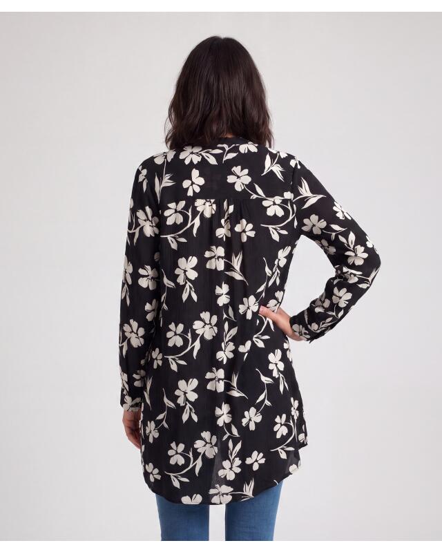 Floral longline blouse for women, black printed (KiK Longbluse mit Blumen (schwarz bedruckt)) — KiK, authentic German product in Morocco